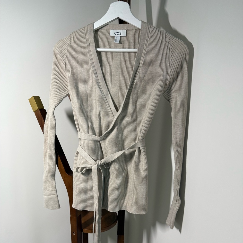 COS Women's Light Beige Wrap 100% wool Cardigan size S